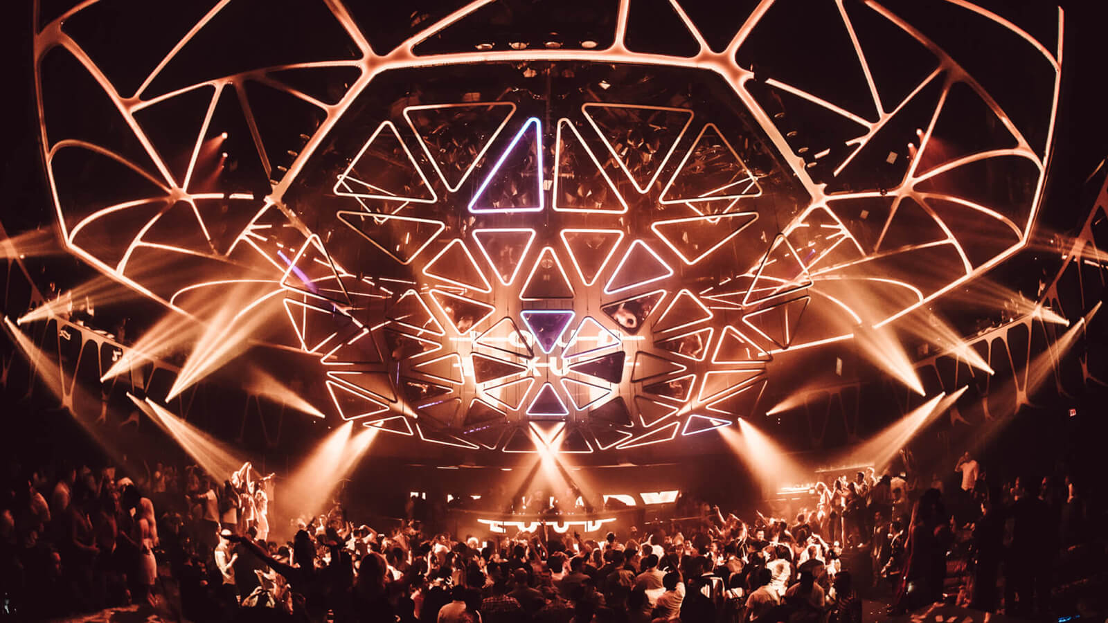 Hakkasan grid and crowd