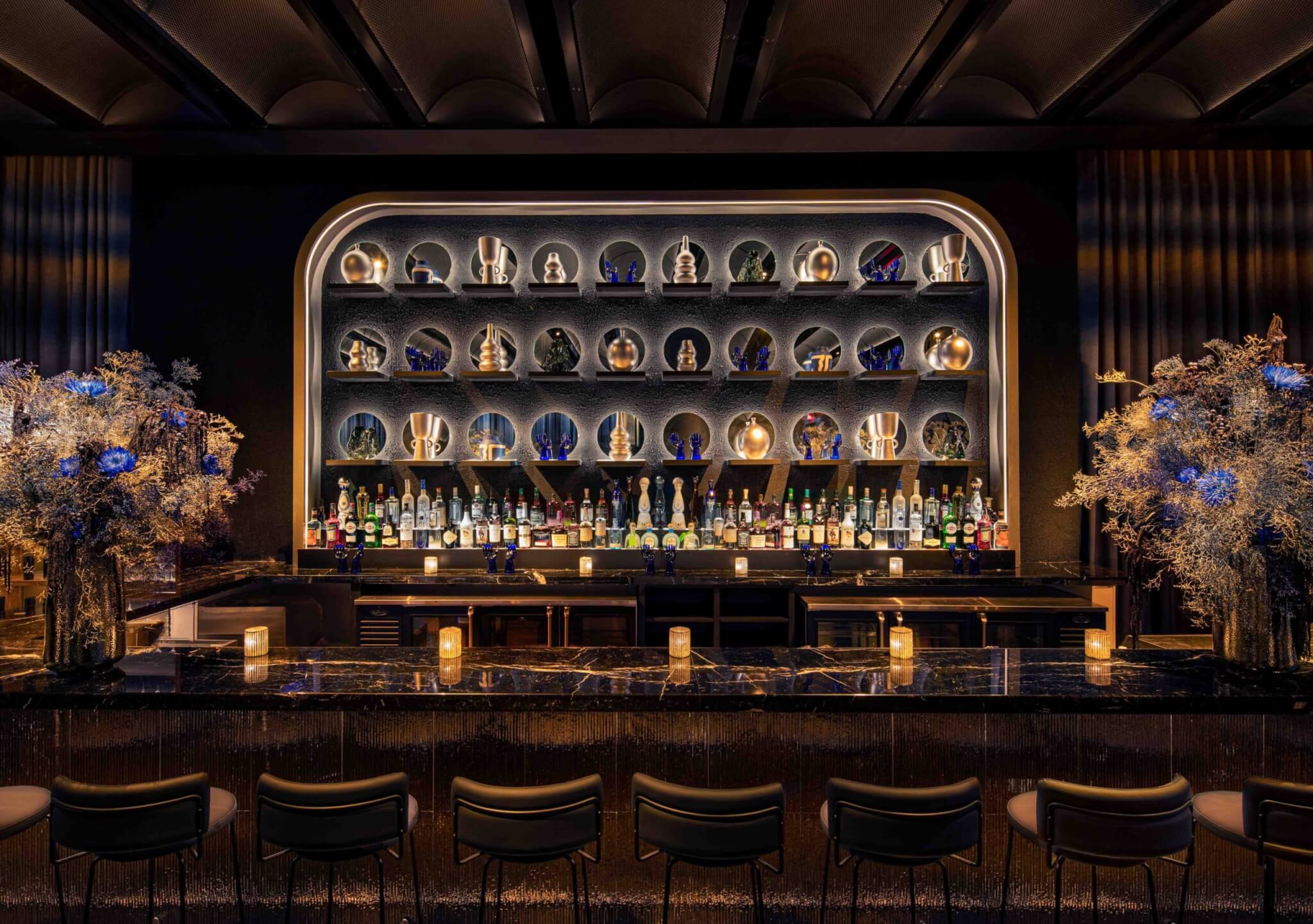 silver lining lounge bar